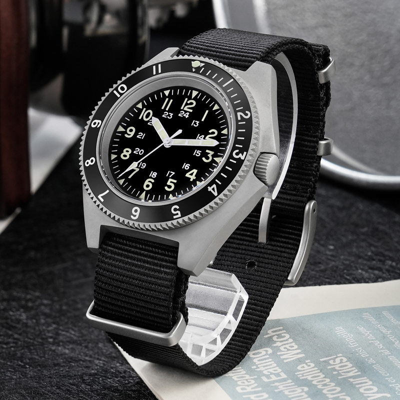 Watchdives WD1972 montre à Qua - Men'S Accessories Jewelry avis et prix